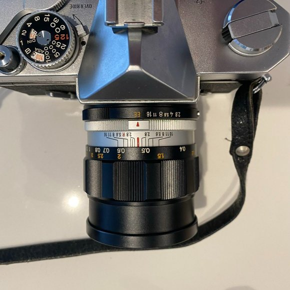 Konica Autoreflex T3 35mm SLR Film Camera, 2 Lenses And Case - Picture 3 of 9